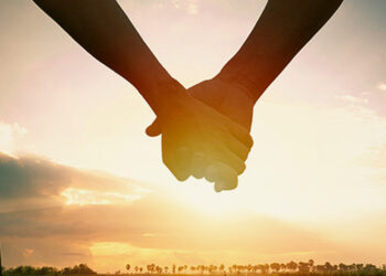 Tanda wanita tertarik