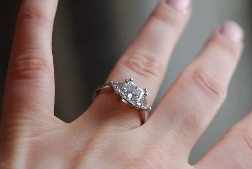 cincin tunang