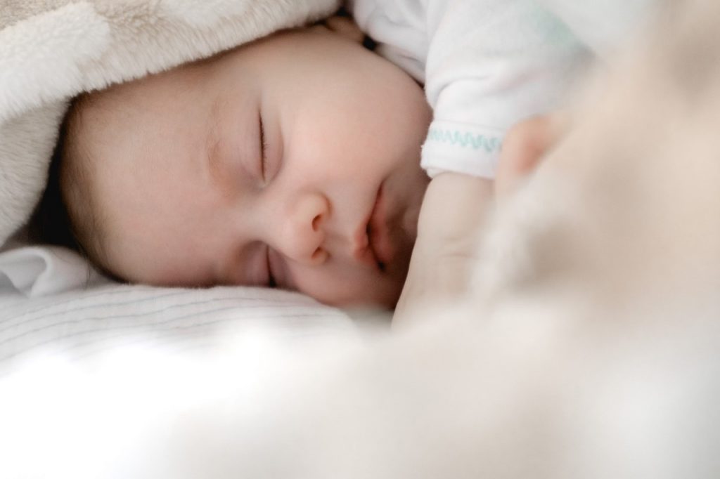 bayi bulan januari kaya raya