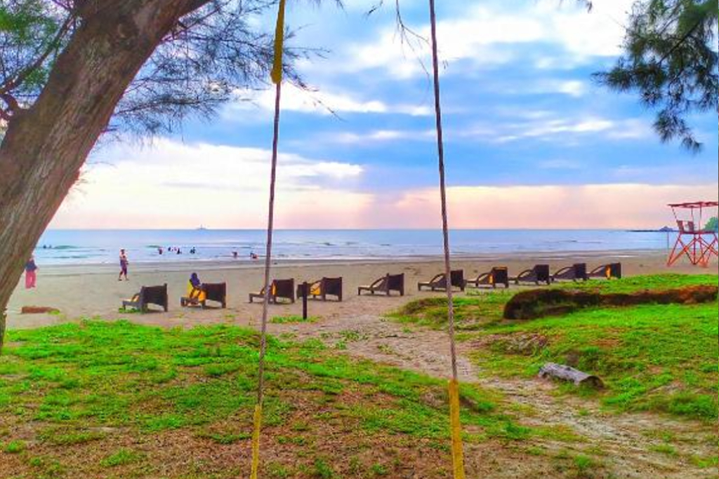 pantai desaru di johor