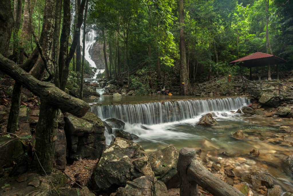temurun-waterfall-di-langkawi-1