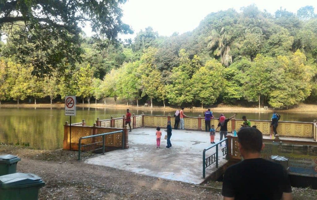 Taman Rekreasi Tasik Chatin Mentakab