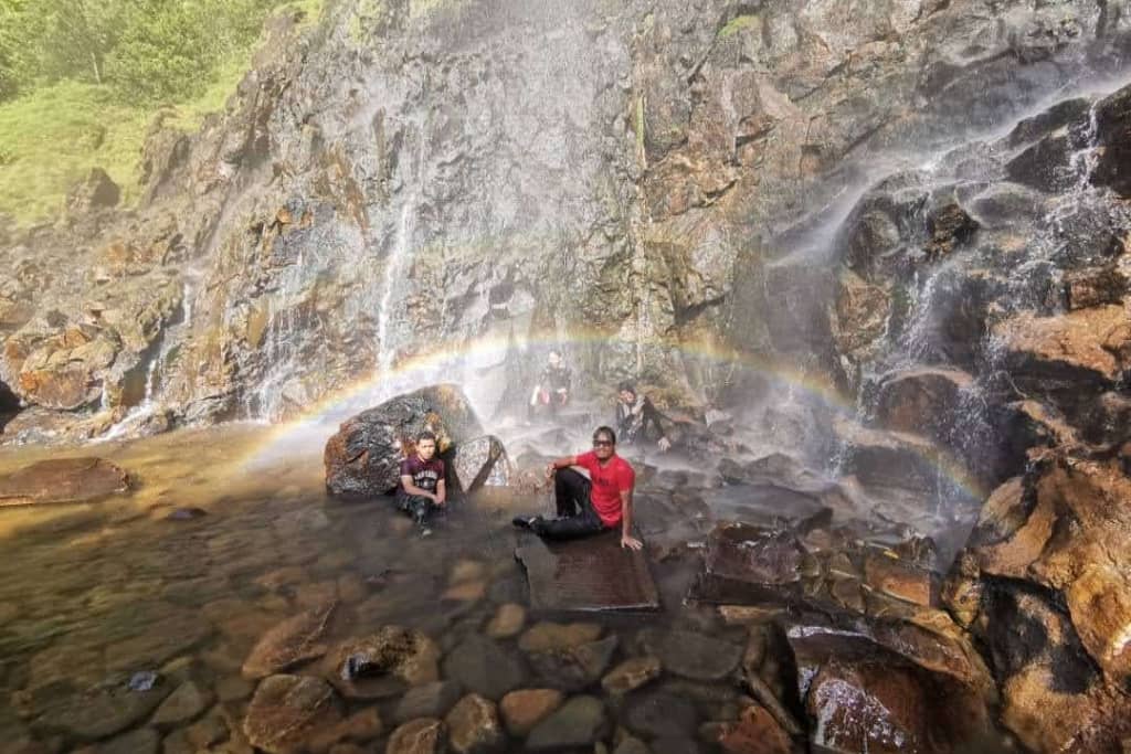 air terjun pelangi (1)