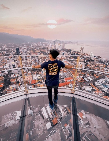 bergambar-di-top-komtar-penang