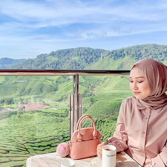 makan di cafe ladang teh cameron