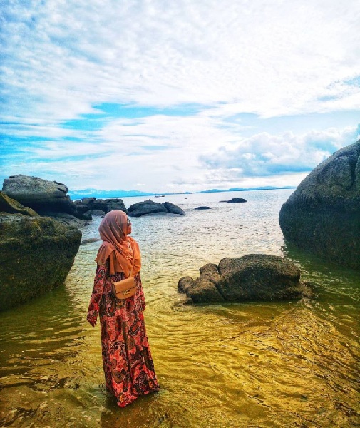 pantai tanjung bungah di penang