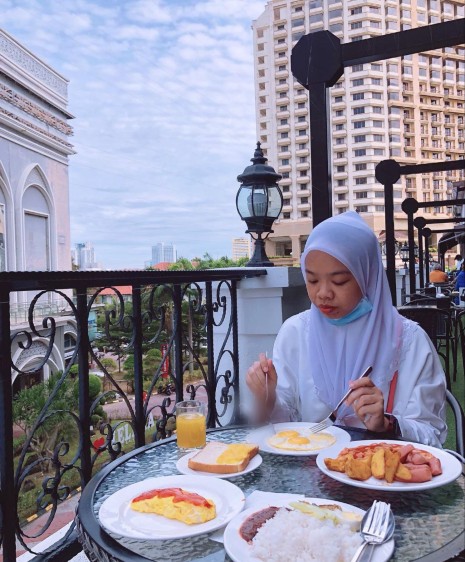 breakfast di imperial hotel melaka 1