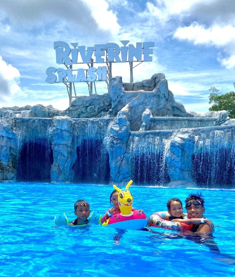 family day di riverine splash amverton cove selangor