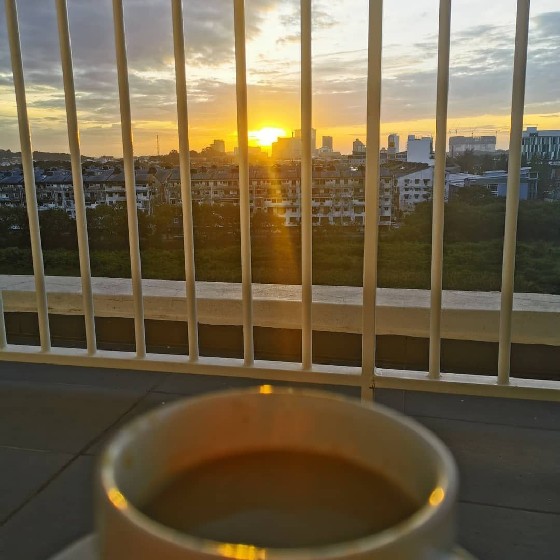 lihat sunset di hotel marvelux melaka