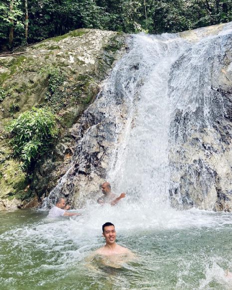 mandi di sungai sendat selangor
