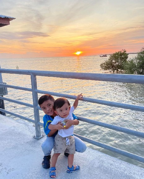 santai di pantai sabak bernam