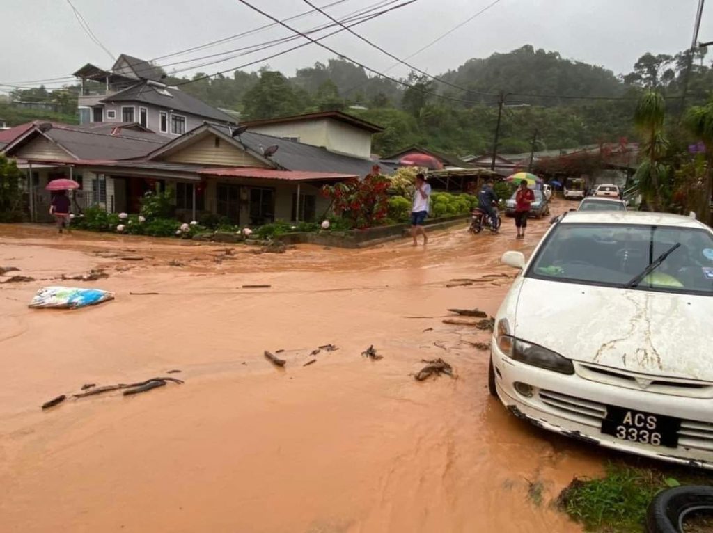 gambar keadaan banjir di cameron highland