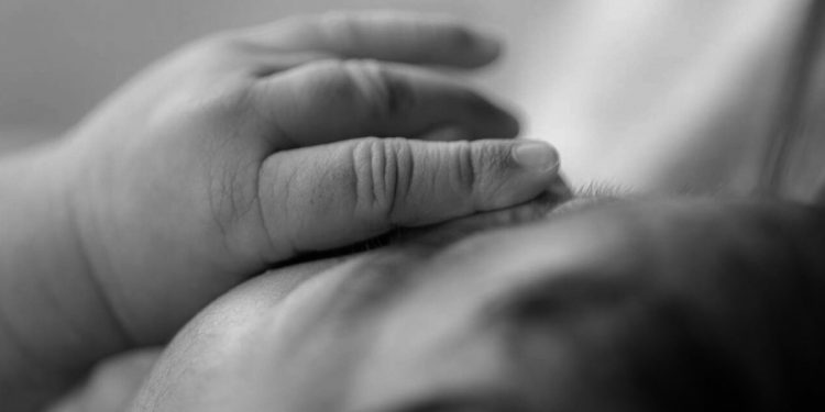 Lepas Bermalam Dengan Kekasih, Si Ibu Tekup Muka Bayi Sampai Mati