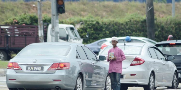 Pengemis Warga Asing Raih Pendapatan RM500 Sehari?