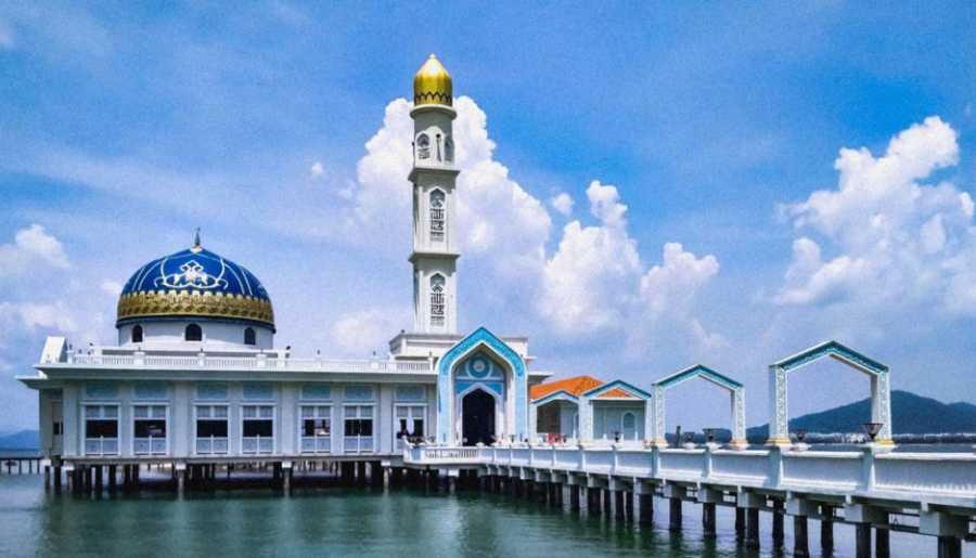 Msjid terapung pulau pangkor