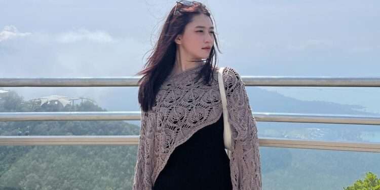 “Bestkan Jadi Diri Sendiri…” – Netizen Puji Kecantikan Isteri Haqiem Rusli Bila Dah Tak Bertudung
