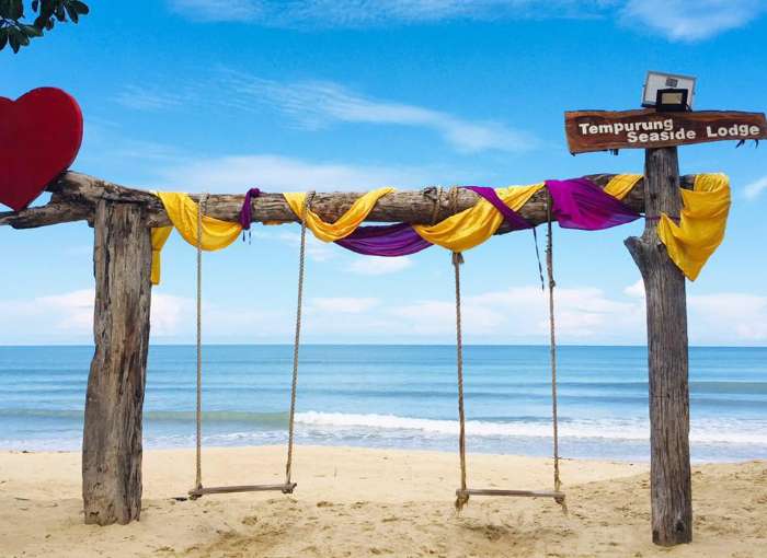 pantai cantik di sabah