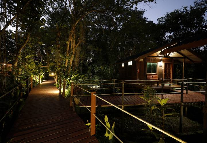 nature lodge kinabatangan