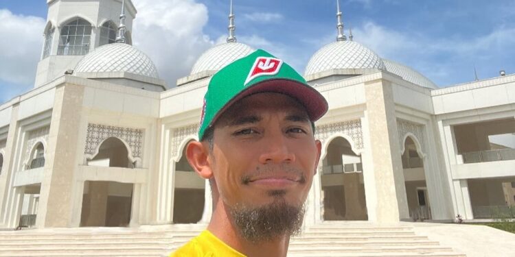 “Sesungguhnya Kau Tak Mampu Berlaku Adil,” – Point Lelaki Ini Tentang Poligami Buat Ramai Kelu Lidah