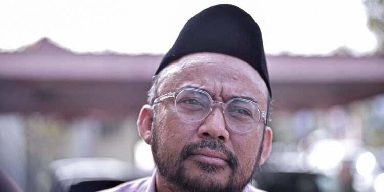 “Dulu Menipu Duit Aku 40k..” – Netizen Syukur Kini Dato’ Red Terima Balasan Jadi Muflis