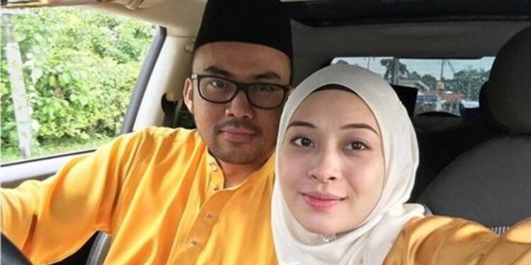 Adira, Datuk Red Sah Bercerai Talak Satu