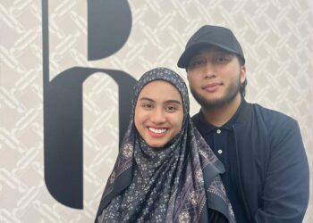 “Kalau Guna Riffle Ni..” – Aisyah Hijanah Baling Pen Kat Suami Sampai Darah, Netizen Rasa Puas Hati
