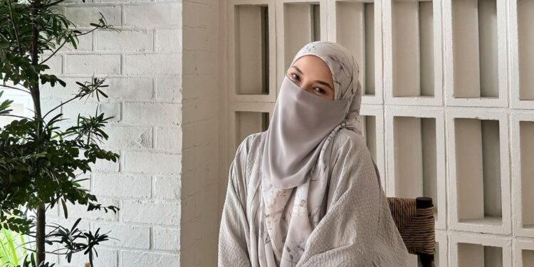 “Sebab Die Banyak Pengikut..” – Netizen Gesa Neelofa Lantang Bersuara Isu Palestin