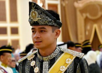 “Tak Boleh Ni, Alergik. Nanti Bengkak Bibir” – Tengku Hassanal Tolak Makan Daging Kerbau