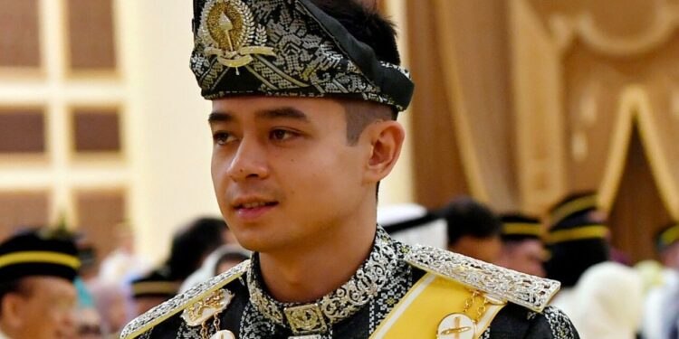 “Tak Boleh Ni, Alergik. Nanti Bengkak Bibir” – Tengku Hassanal Tolak Makan Daging Kerbau