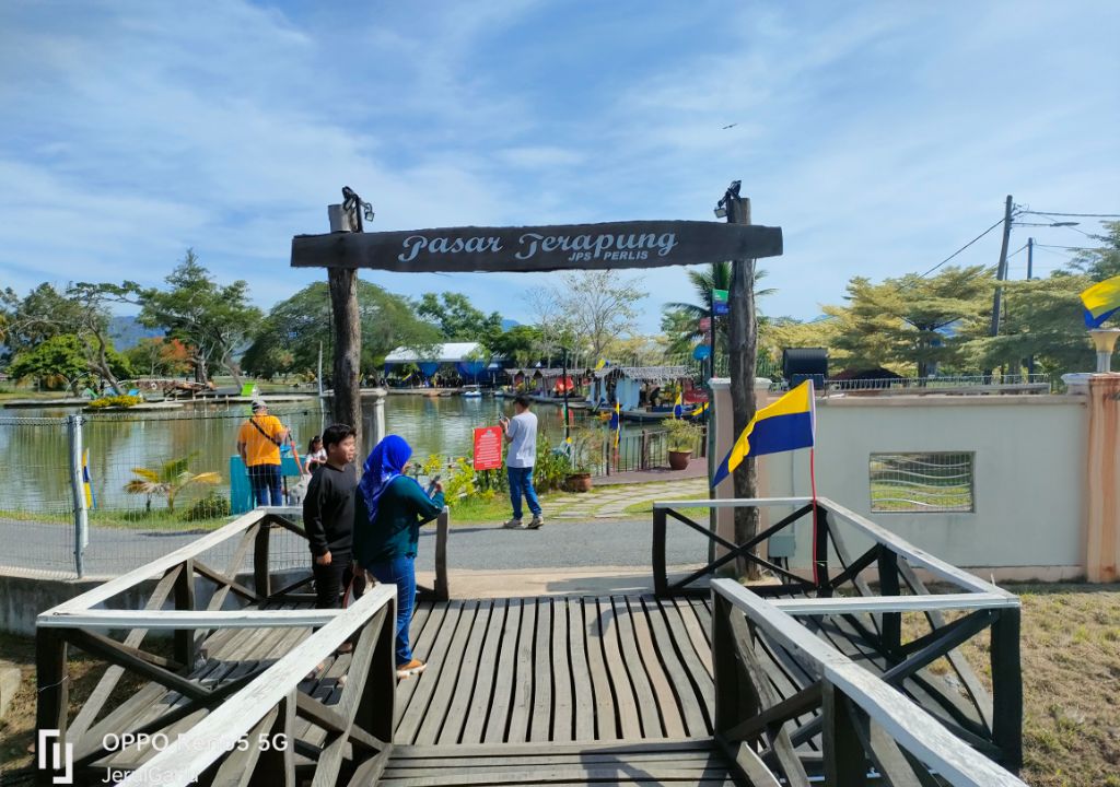 Pasar Terapung Perlis