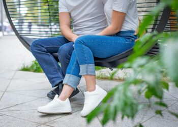 Kenapa Kentut Perempuan Bau Busuk?