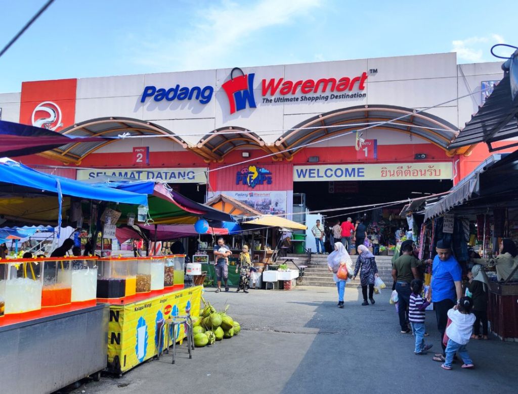 padang waremart padang besar perlis
