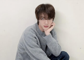 Jin BTS Pembawa Obor Olimpik 2024