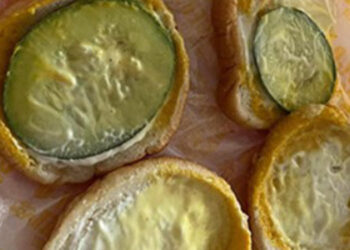 Wanita Luah Rasa Kecewa Hanya Dapat Burger Timun