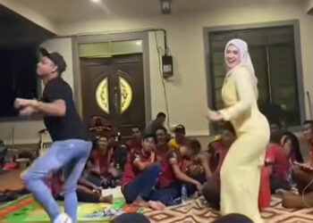 Video Lama Wanita Menari: Exco Kelantan Minta Penjelasan Amran Fans