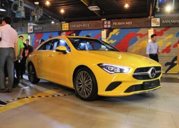 Anak Muda Gaji RM3,000 Nak Beli Kereta RM300K? Ini Tip Nak Elak Pening Kepala!