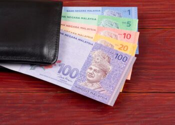 Anak lelaki hutang besar